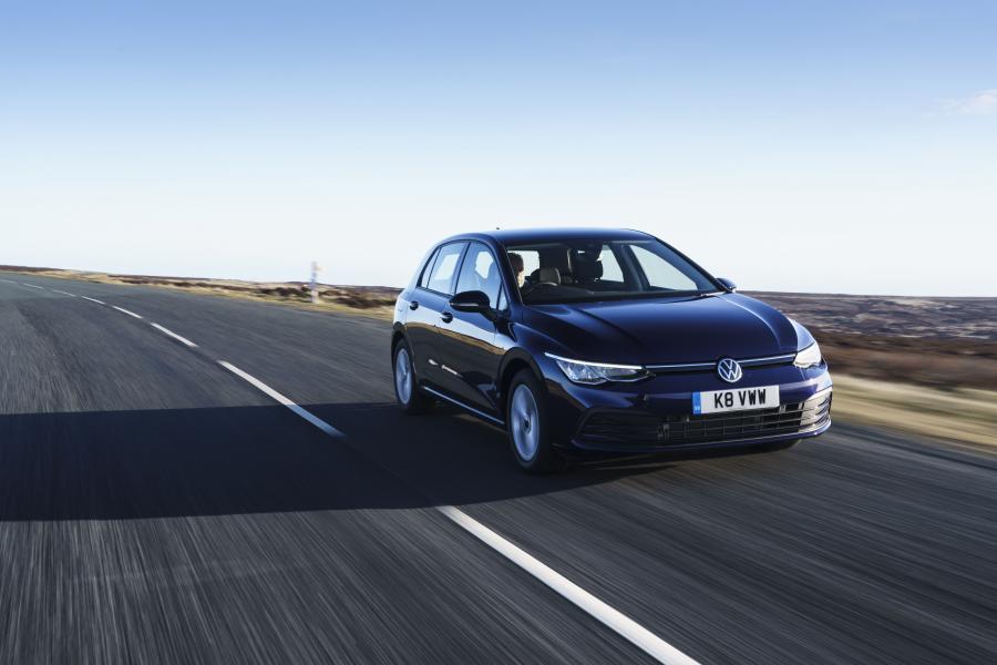  Volkswagen Golf Life 2020 года  (UK) (фото 3 из 40)